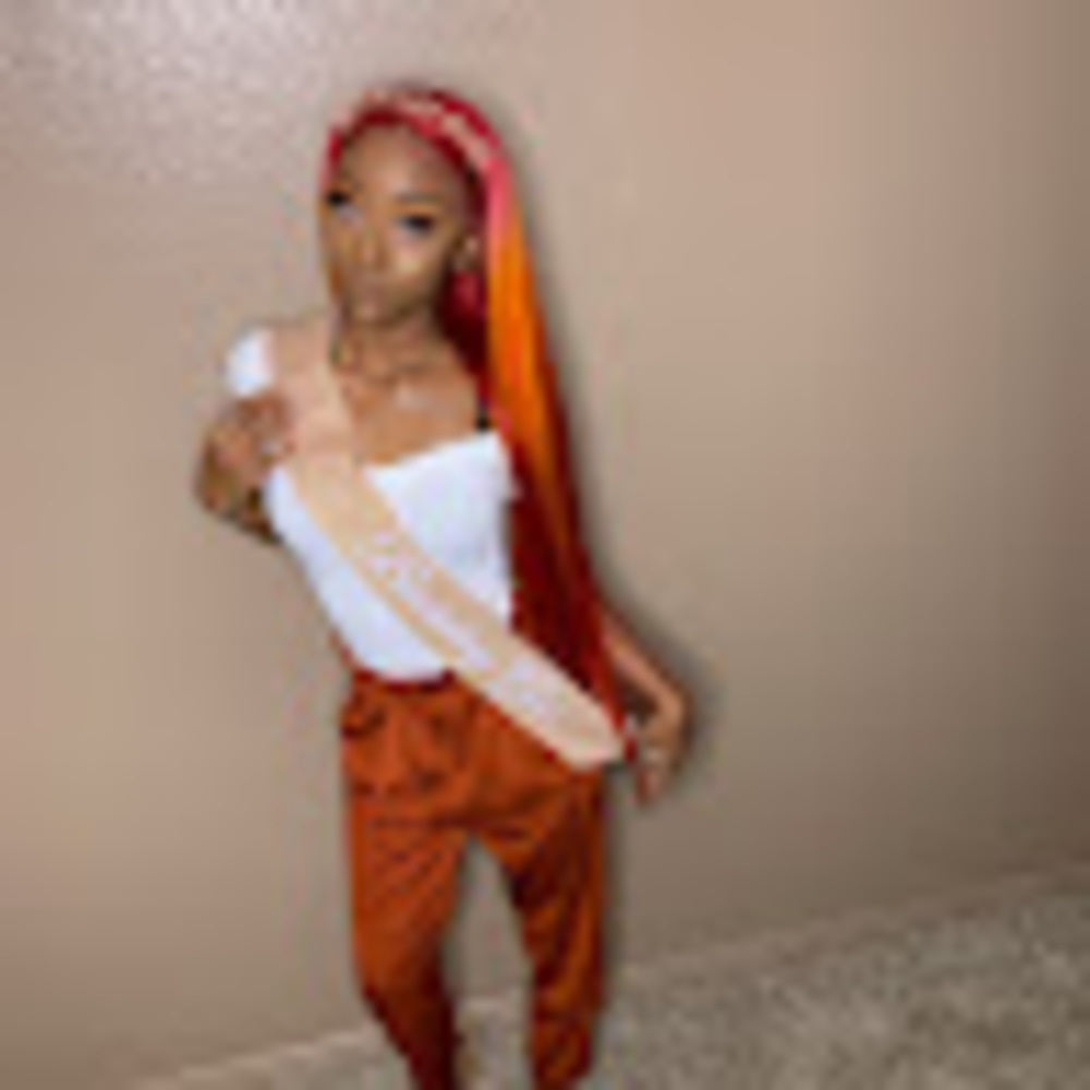 Meet your Posher, Tayler